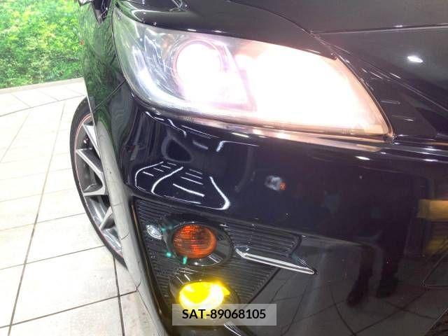Toyota PRIUS 2012-08 281981-11