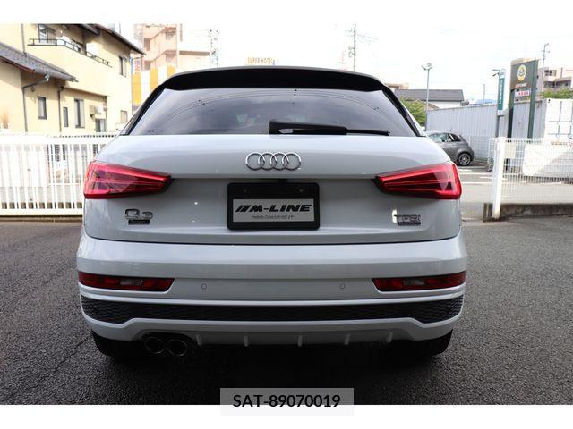 Audi Q3 2016-08 330445-6