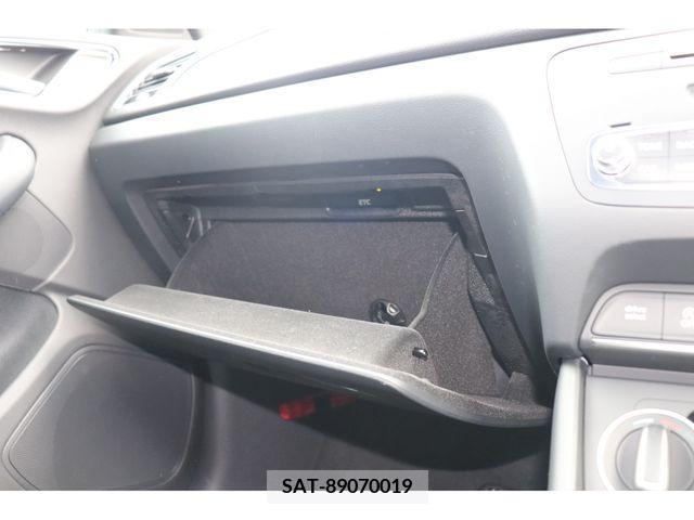 Audi Q3 2016-08 330445-25