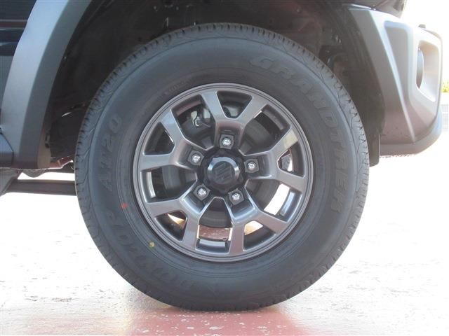 Suzuki JIMNY SIERRA 2023-10 183727-4
