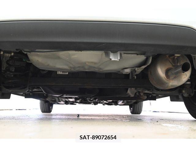 Toyota VITZ 2019-02 233631-5