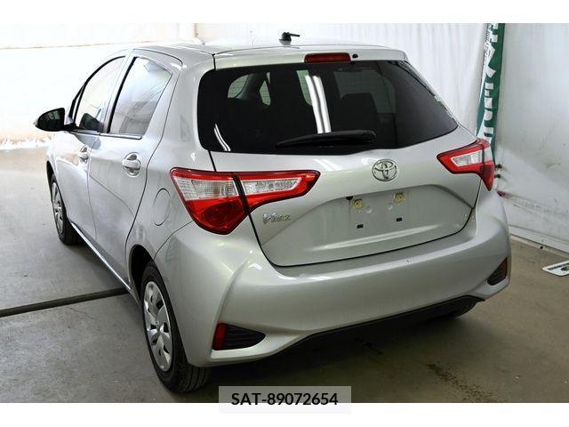 Toyota VITZ 2019-02 233631-2