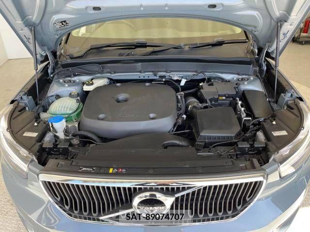 Volvo XC40 2019-07 228615-19