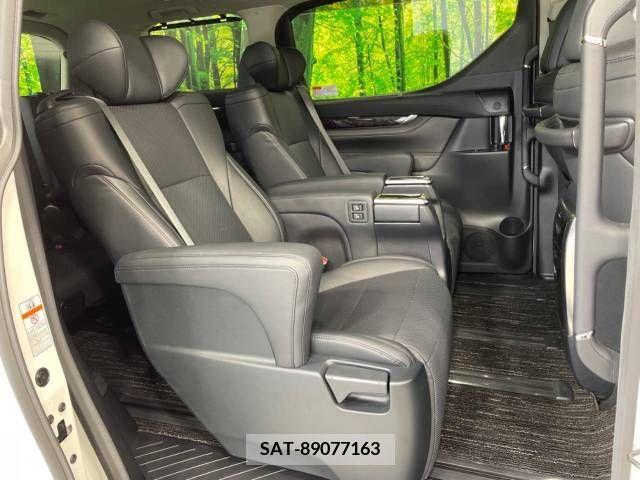 Toyota VELLFIRE 2018-07 350948-12