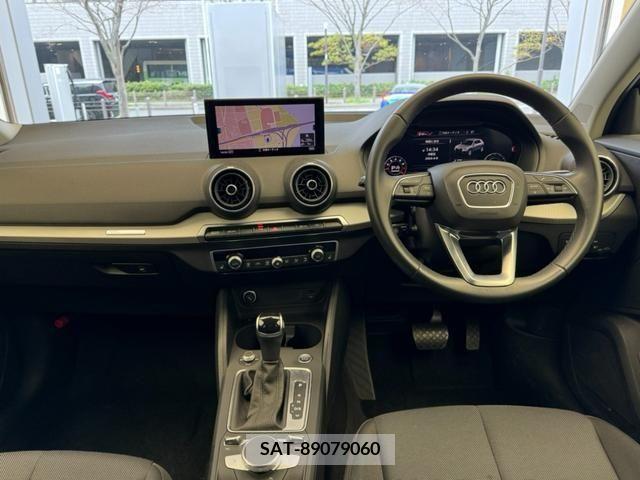 Audi Q2 2021-09 240987-6