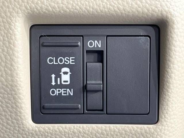 Honda N BOX 2018-08 6985-4