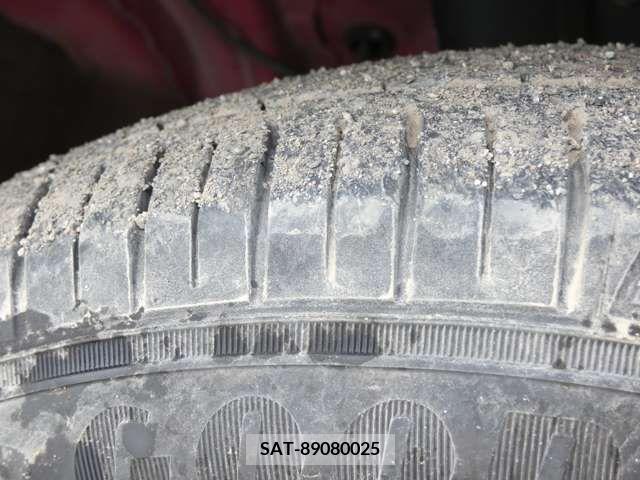 Toyota SPADE 2013-02 386963-19