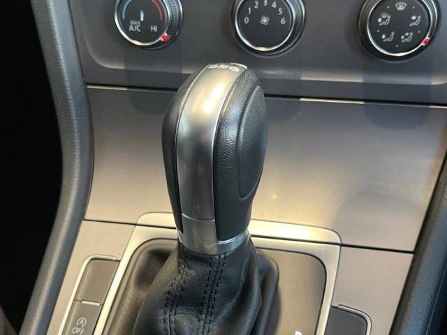 VolksWagen GOLF 2016-05 195224-11
