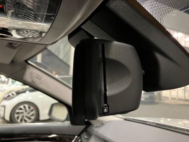 Bmw 5 SERIES 2013-06 192741-23