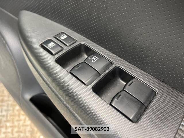 Nissan NOTE 2009-09 327078-6