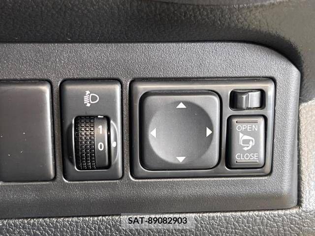 Nissan NOTE 2009-09 327078-4