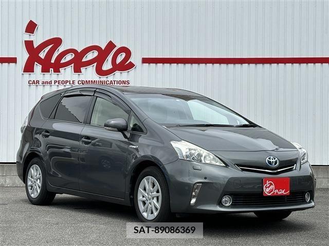 Toyota PRIUS ALPHA 2012-02 282467-3
