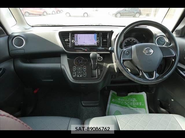 Nissan DAYZ ROOX 2017-04 267296-2
