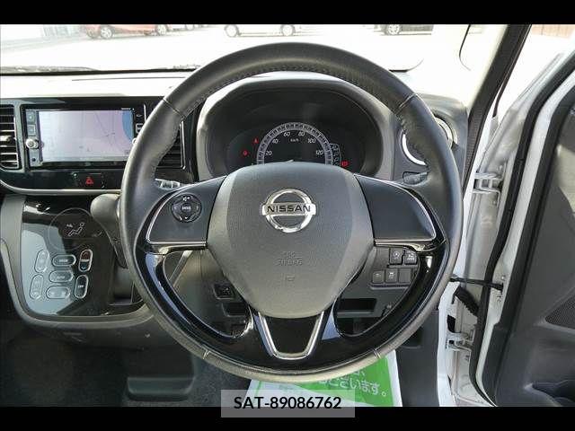 Nissan DAYZ ROOX 2017-04 267296-3