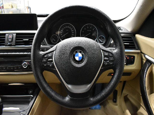 Bmw 3 SERIES 2015-09 22066-15