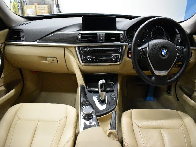 Bmw 3 SERIES 2015-09 22066-1