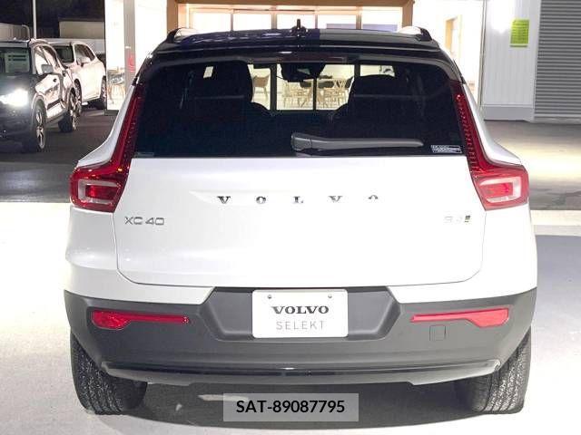 Volvo XC40 2021-05 232401-18