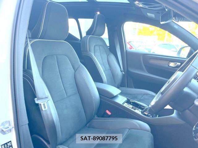 Volvo XC40 2021-05 232401-9