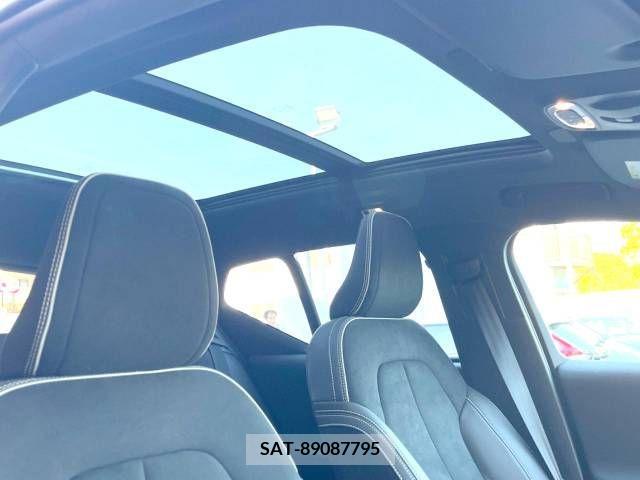 Volvo XC40 2021-05 232401-3