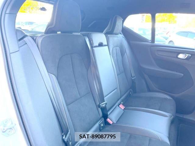 Volvo XC40 2021-05 232401-11