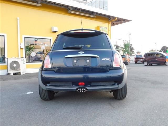 Bmw MINI 2007-02 16788-9
