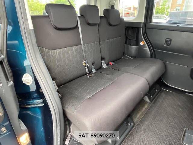 Toyota ROOMY 2017-07 393734-9