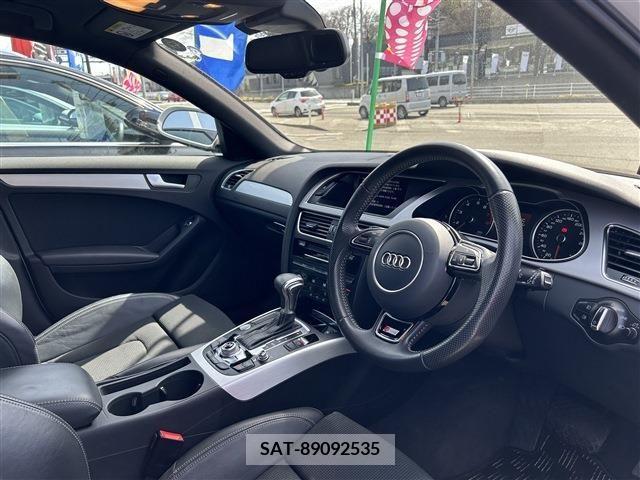 Audi A4 2015-11 261083-12