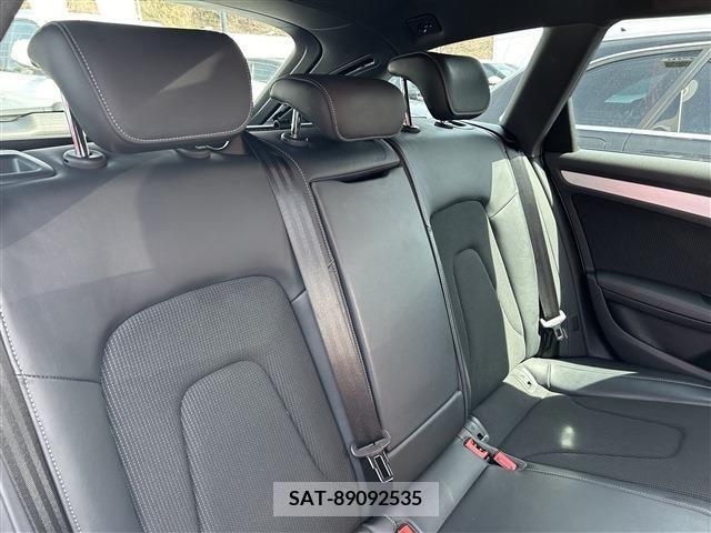 Audi A4 2015-11 261083-23
