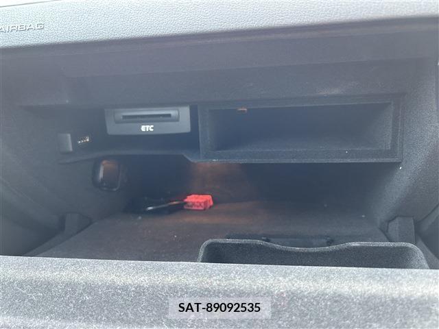 Audi A4 2015-11 261083-21