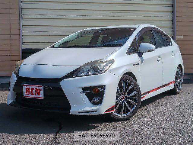 Toyota PRIUS 2014-01 220899-0