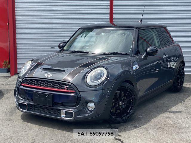 Bmw MINI 2015-06 389722-1