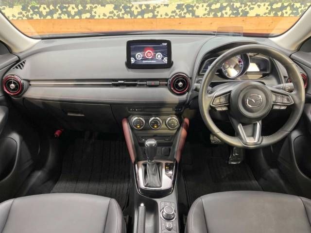 Mazda CX-3 2017-04 26375-1