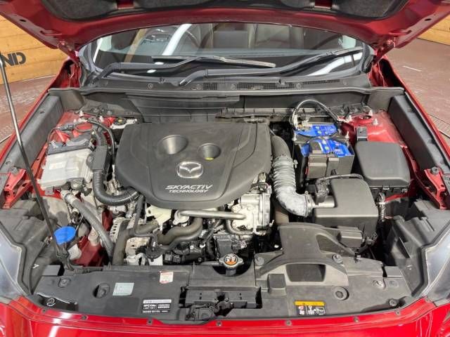 Mazda CX-3 2017-04 26375-18