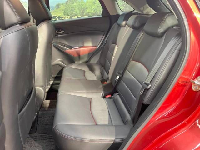 Mazda CX-3 2017-04 26375-9