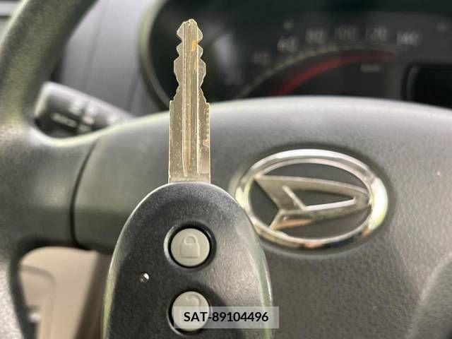 Daihatsu MOVE 2013-09 327305-5