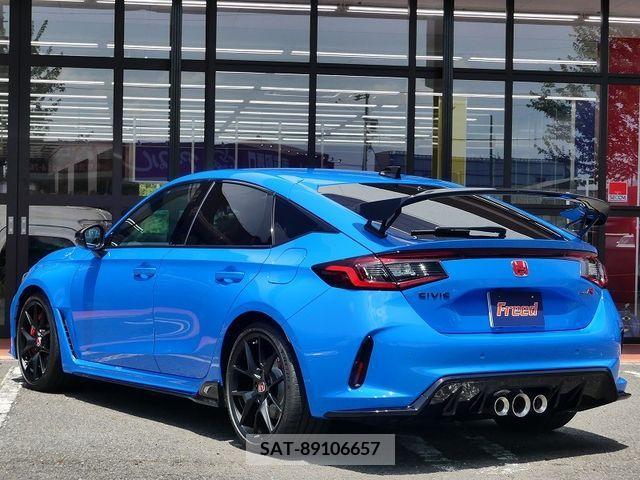 Honda CIVIC 2024-06 381836-5