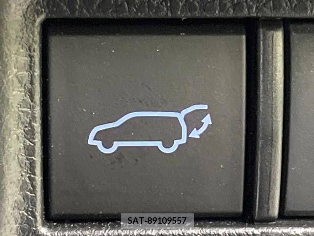 Toyota HARRIER 2020-07 207215-6