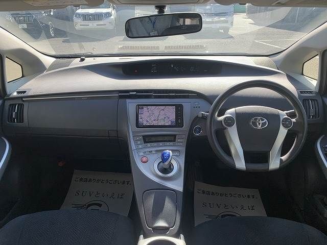 Toyota PRIUS 2014-03 26898-1