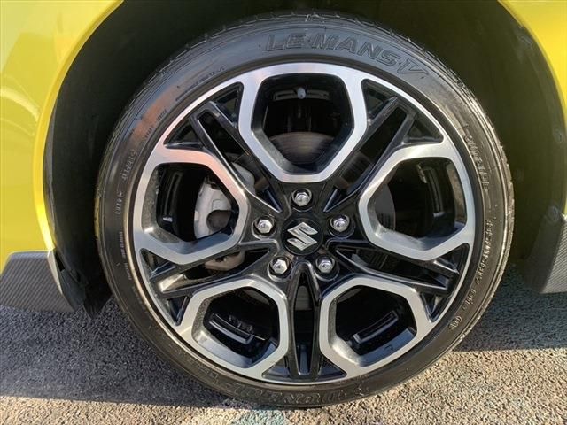 Suzuki SWIFT 2017-10 183743-15