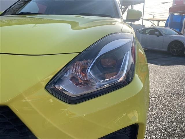 Suzuki SWIFT 2017-10 183743-8