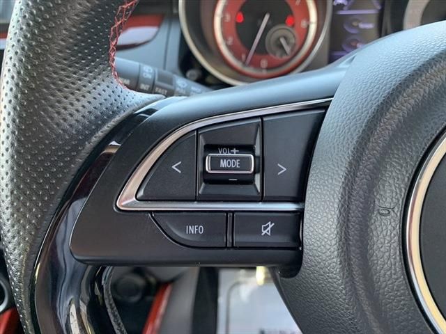 Suzuki SWIFT 2017-10 183743-29
