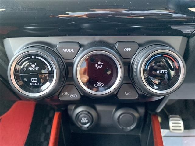 Suzuki SWIFT 2017-10 183743-28