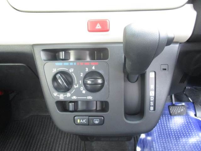 Daihatsu MIRA 2018-10 15051-11