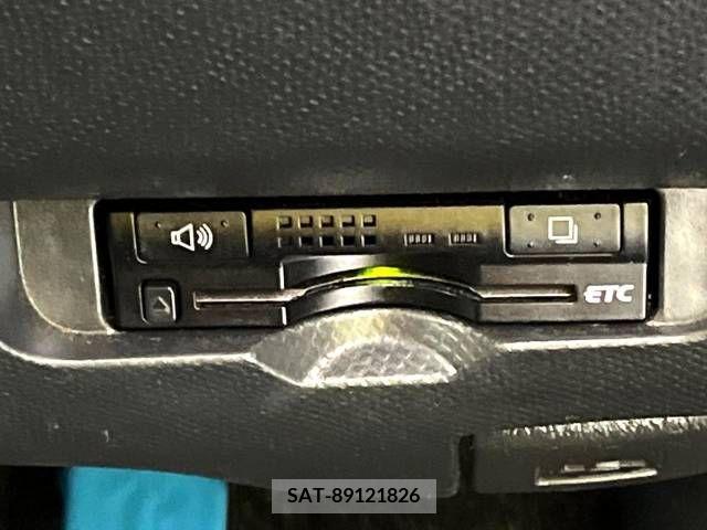 Toyota RACTIS 2010-03 366845-3