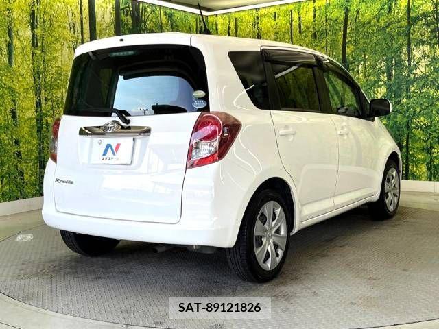 Toyota RACTIS 2010-03 366845-17