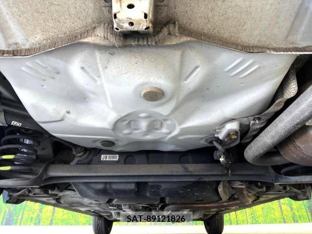 Toyota RACTIS 2010-03 366845-19