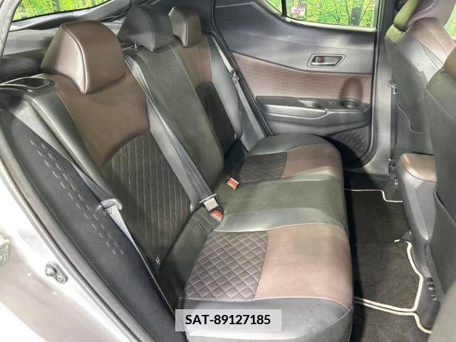 Toyota C-HR 2018-06 357763-9