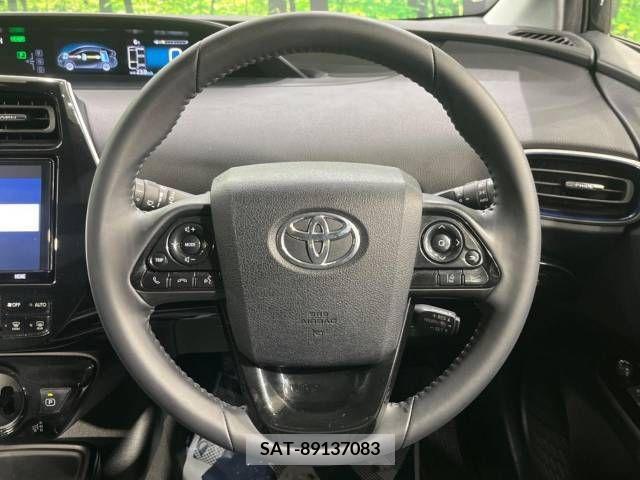Toyota PRIUS 2019-04 209927-11