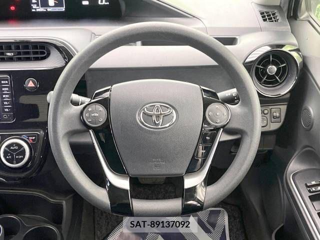 Toyota AQUA 2017-10 291897-11