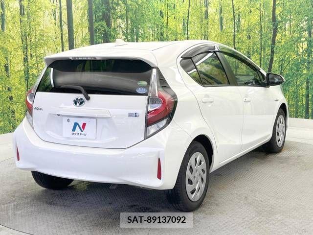 Toyota AQUA 2017-10 291897-17
